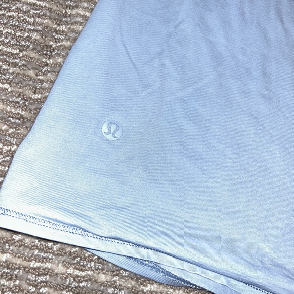 Lululemon tie back tank - Picture 3 of 4